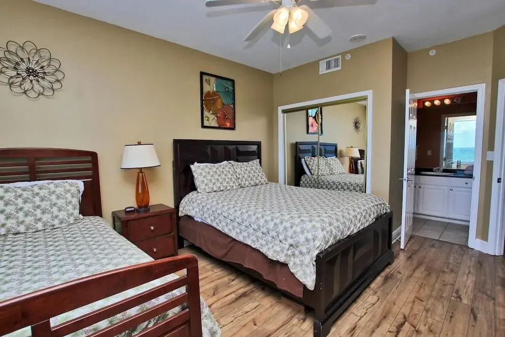 San Carlos 1001 by Youngs Suncoast