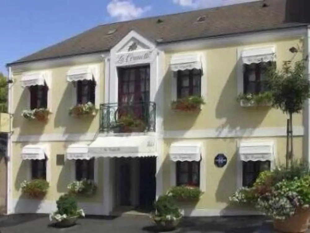 HOTEL LA COGNETTE A 25 Kilomètres de Châteauroux et 30 Kilomètres de Bourges