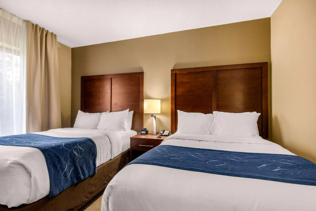 Comfort Suites Manchester near Arnold AFB