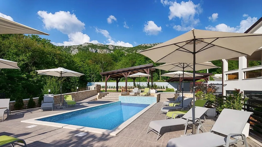 Villa With 4 Bedrooms in Grižane-belgrad, With Wonderful sea View, Pri