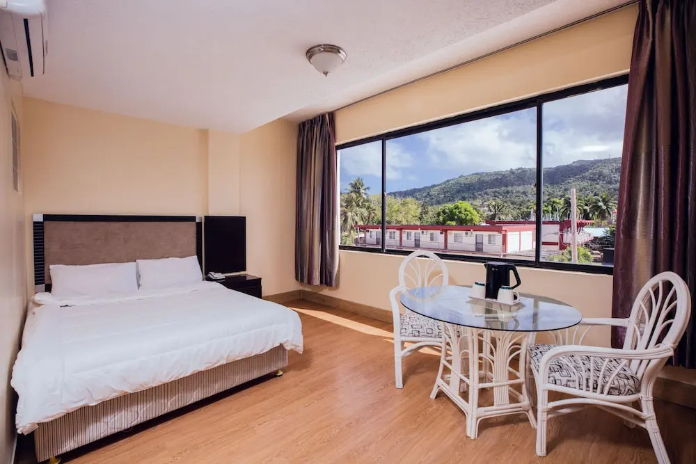 Gold Beach Hotel