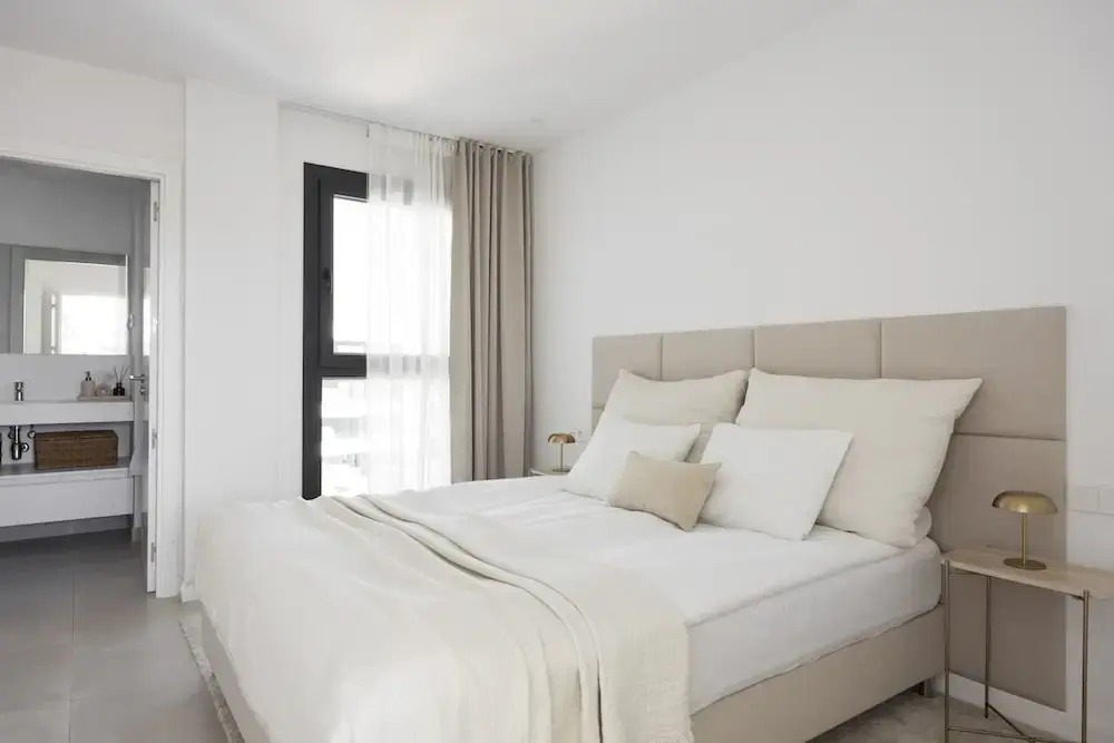 Stylish Luxury Suite With Terrace in Higueron
