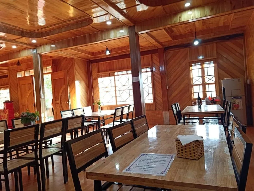 Lenh Family House