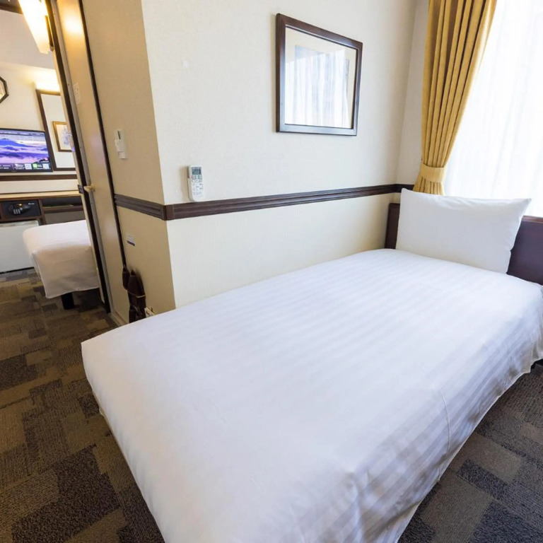 Toyoko Inn Osaka Shinsaibashi Nishi