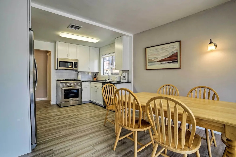 Walk to Beach: Condo w/ Patio on Catalina Island