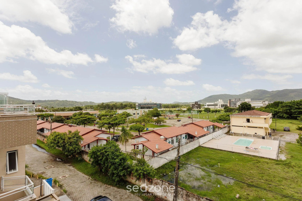 Apto 300m da praia Cachoeira do Bom Jesus CBJ3024