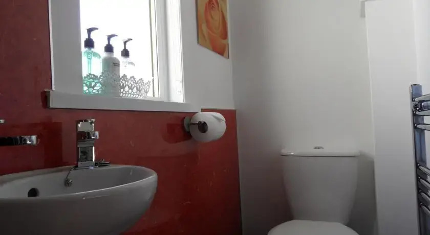 Maidens Guest House
