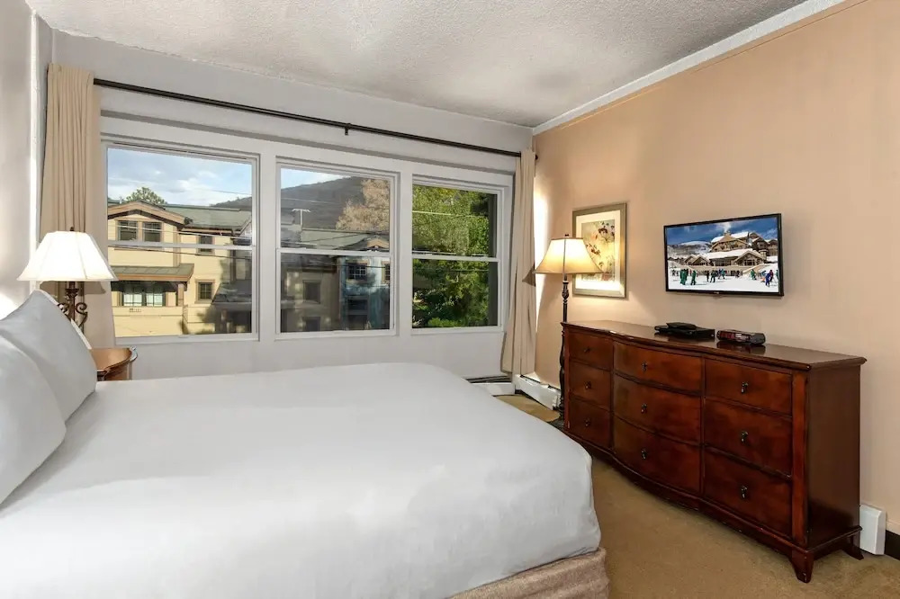 Edelweiss Haus 113a 1 Bedroom Condo by RedAwning