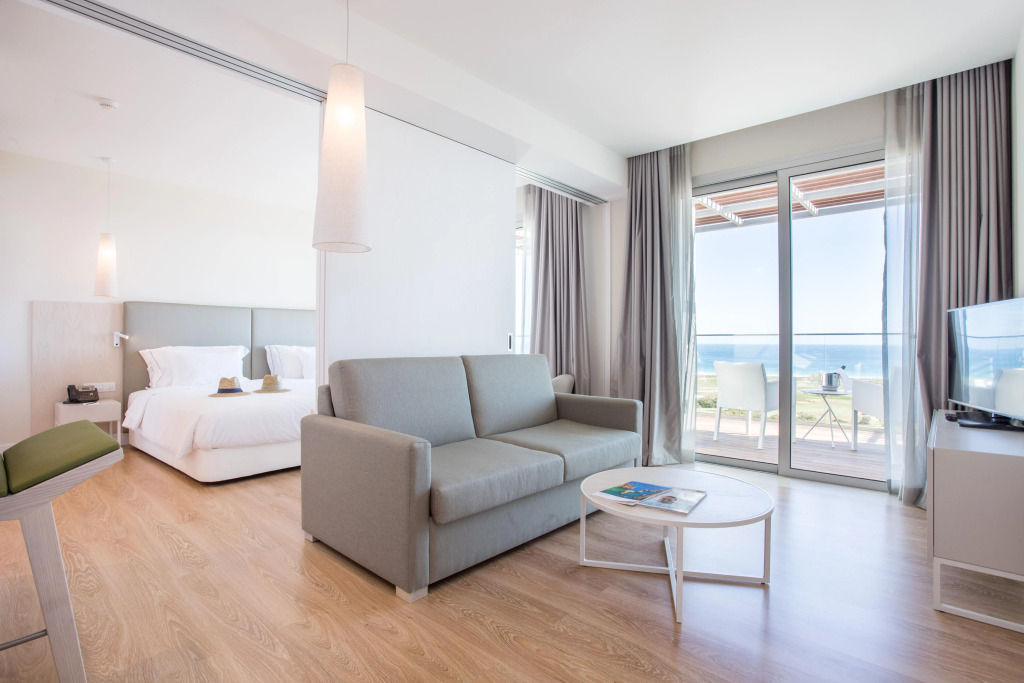 Palmares Beach House Hotel