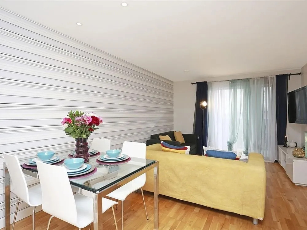 Deluxe Tower Bridge Apartment
