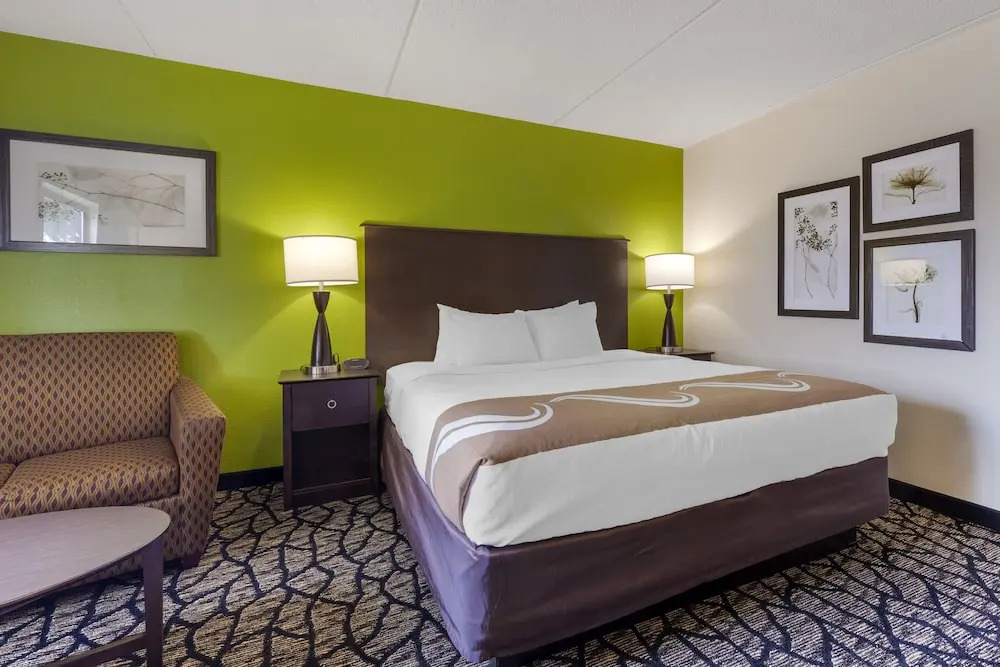 Americinn Oshkosh