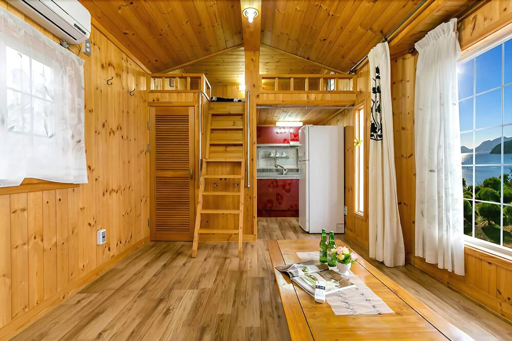 Geoje Forest Pinetree Pension