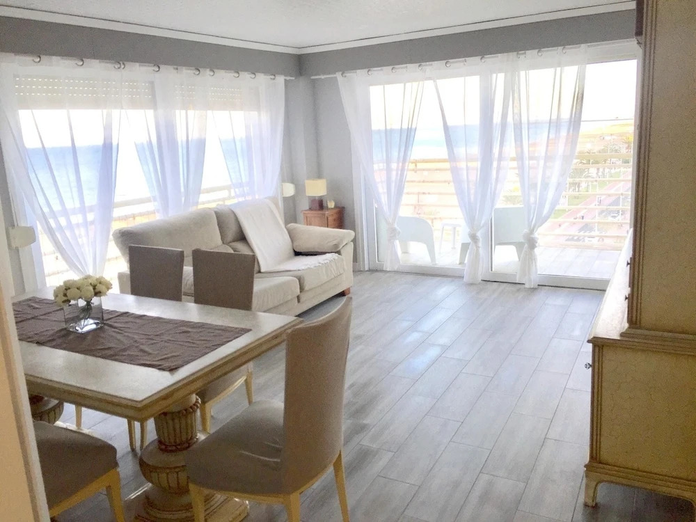 Apartment With 4 Bedrooms in Grau i Platja, With Wonderful sea View, P