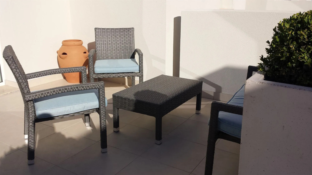 19 Summer Suites