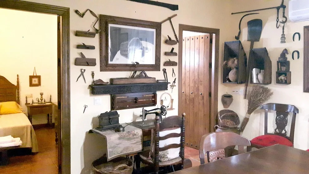 Villa With 4 Bedrooms in Málaga, With Wonderful Mountain View, Private