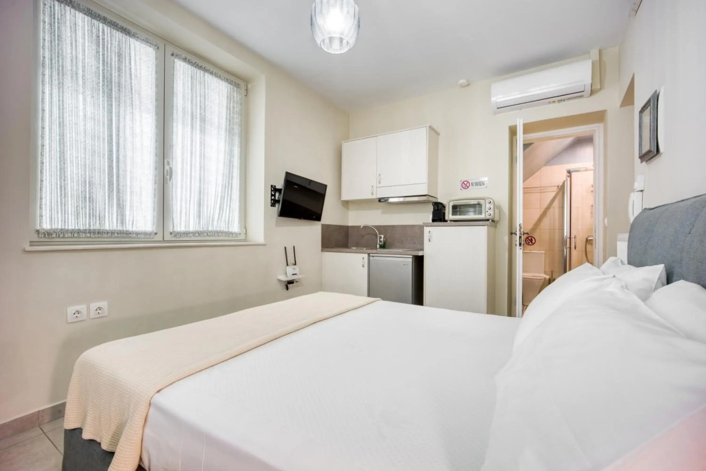 Bentzi...Boutique Apartment 1, Classic Double with kitchenette, 2 Guests