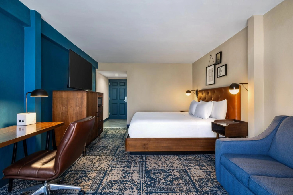 Four Points by Sheraton Greensboro Airport