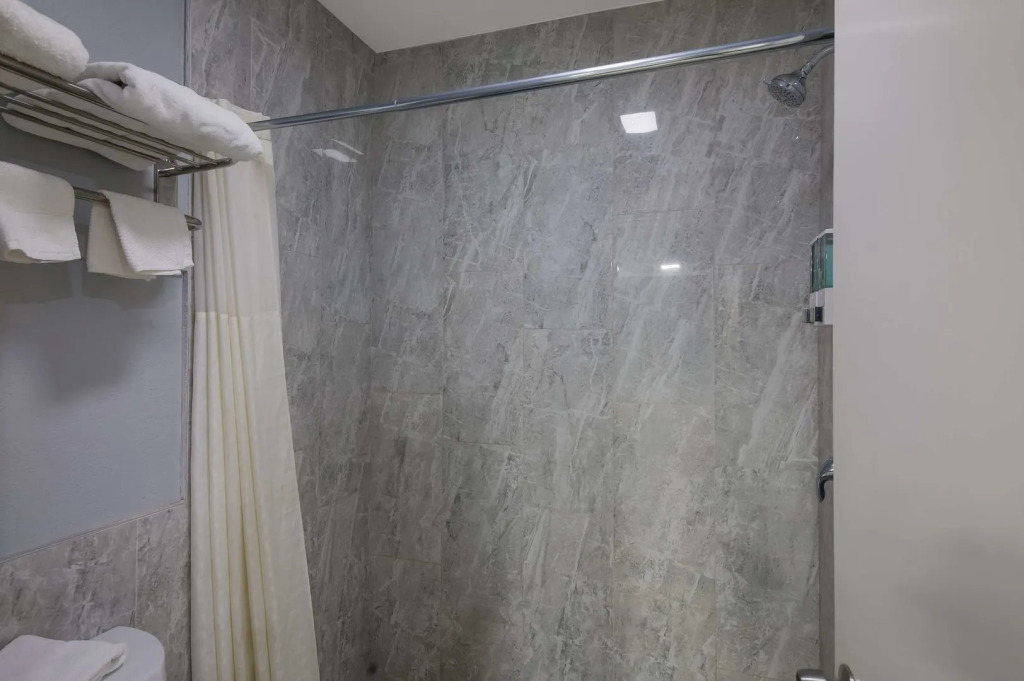 Americas Best Value Inn Buda