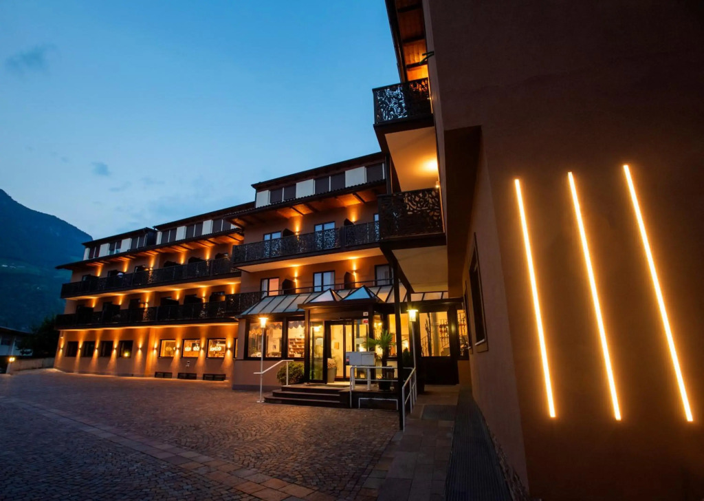 Hotel Chrys