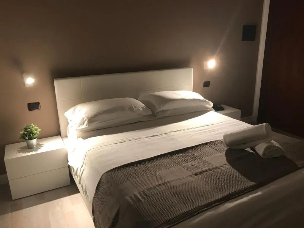 Holiday Rooms Portale Pirrera