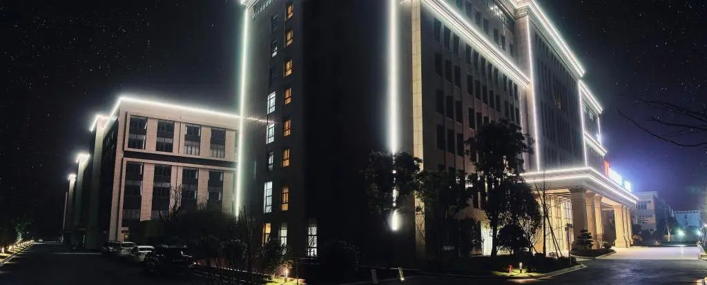 Wisdom Rose Hotel