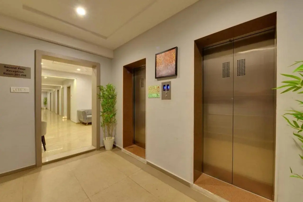Iris Beacon Hotel, Rajkot