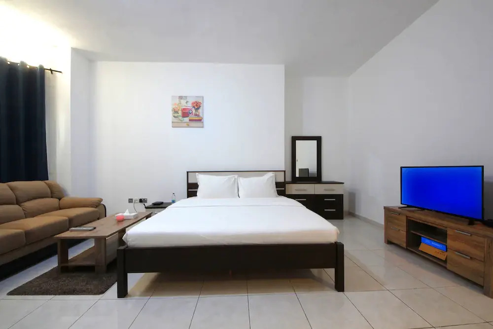 Big Studio Apartment in Dubai Marina Walking to JBR Beach, Cruise and DMCC Metro