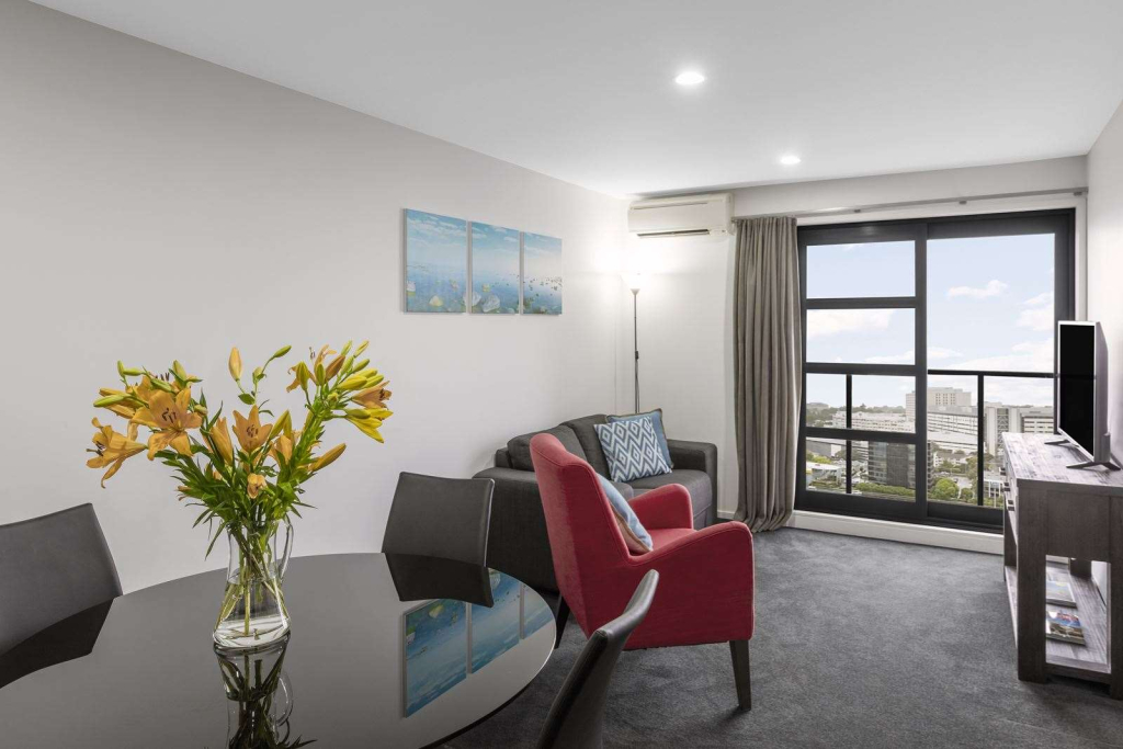 Nesuto St Martins Apartment Hotel