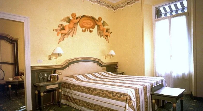 HOTEL ALLA RIVIERA lake view