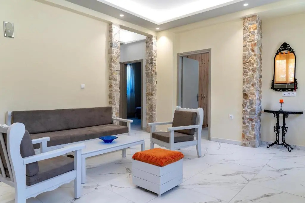 Villa Rafaella2