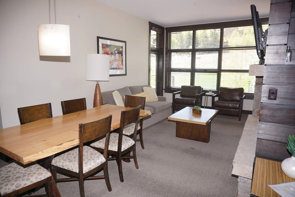 Hayden Lodge  - Views Of The Slopes And Village 3 Bedroom Condo by RedAwning