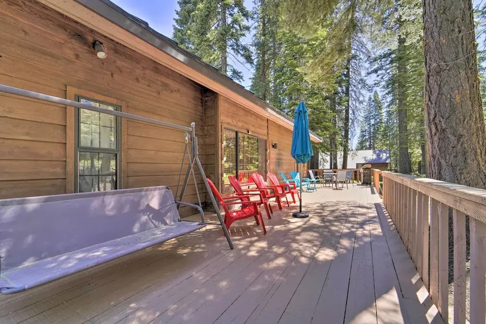Wraparound Deck & Pool Access: Truckee Cabin