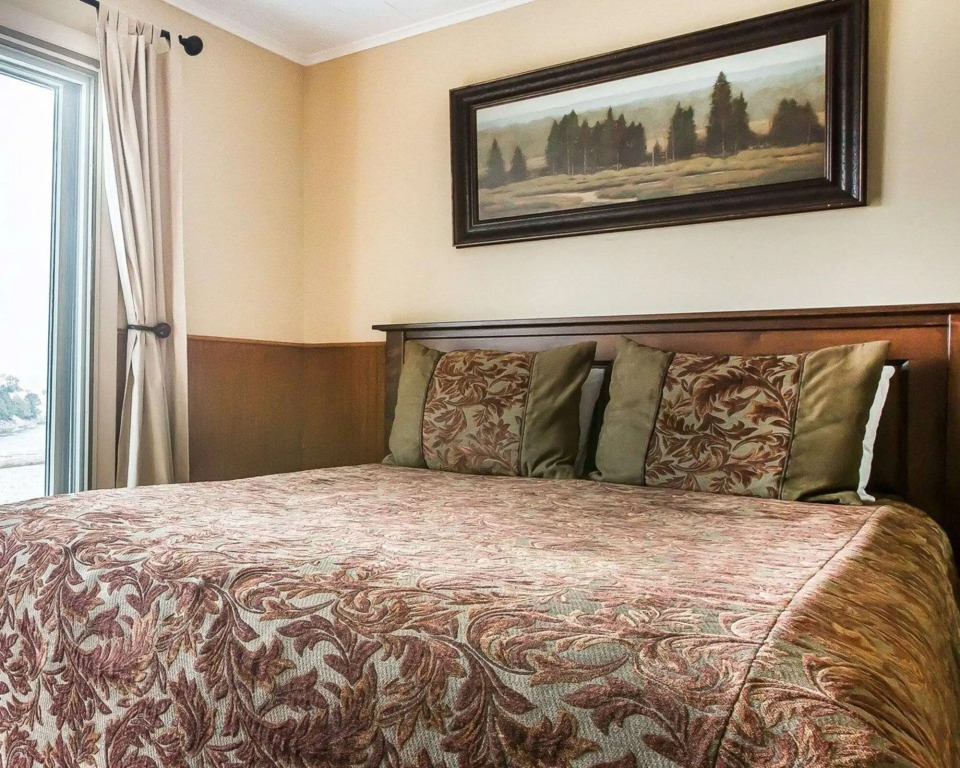 Yellowstone Valley Lodge, an Ascend Collection Hotel