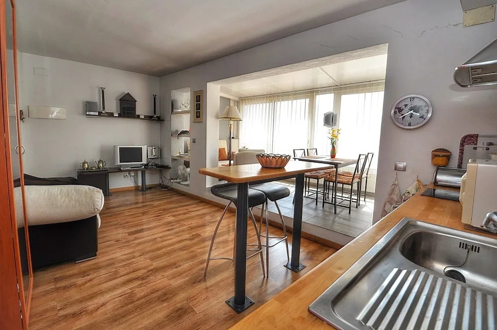 Apartment Orange