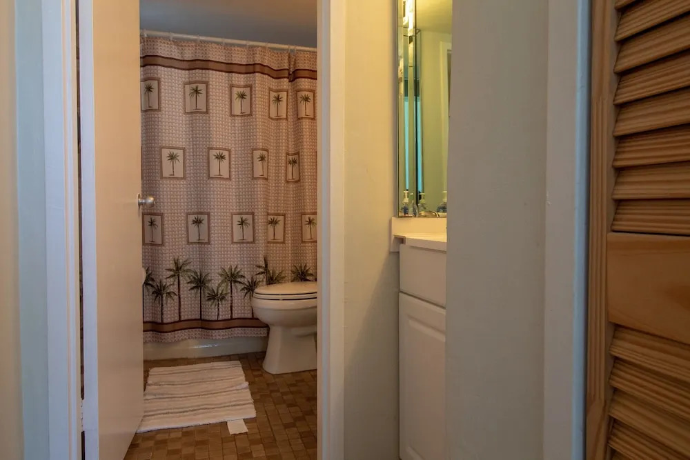 Galt Ocean Gem 2-2 Direct Ocean Views