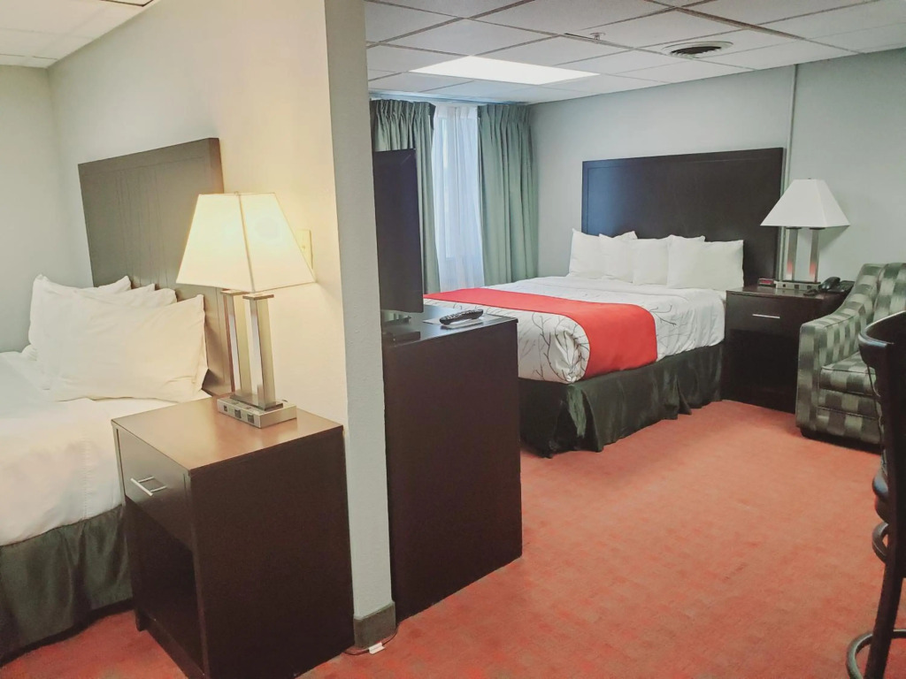 Blackstone Lodge and Suites