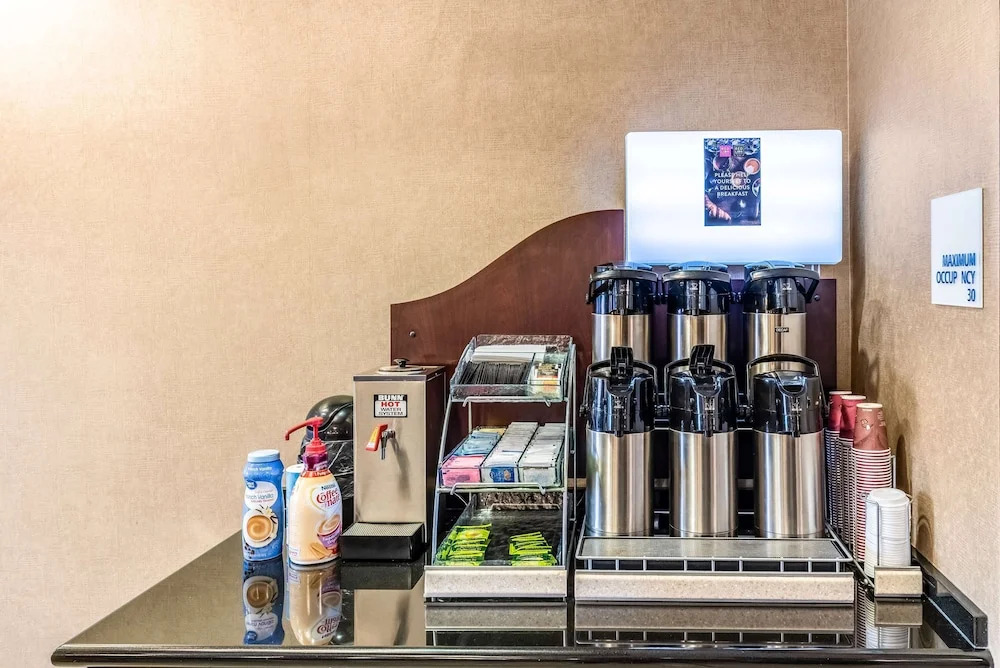 Holiday Inn Express & Suites Mineral Wells