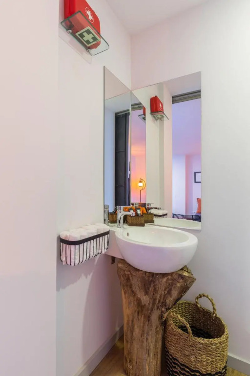Serra do Pilar Porto Suites
