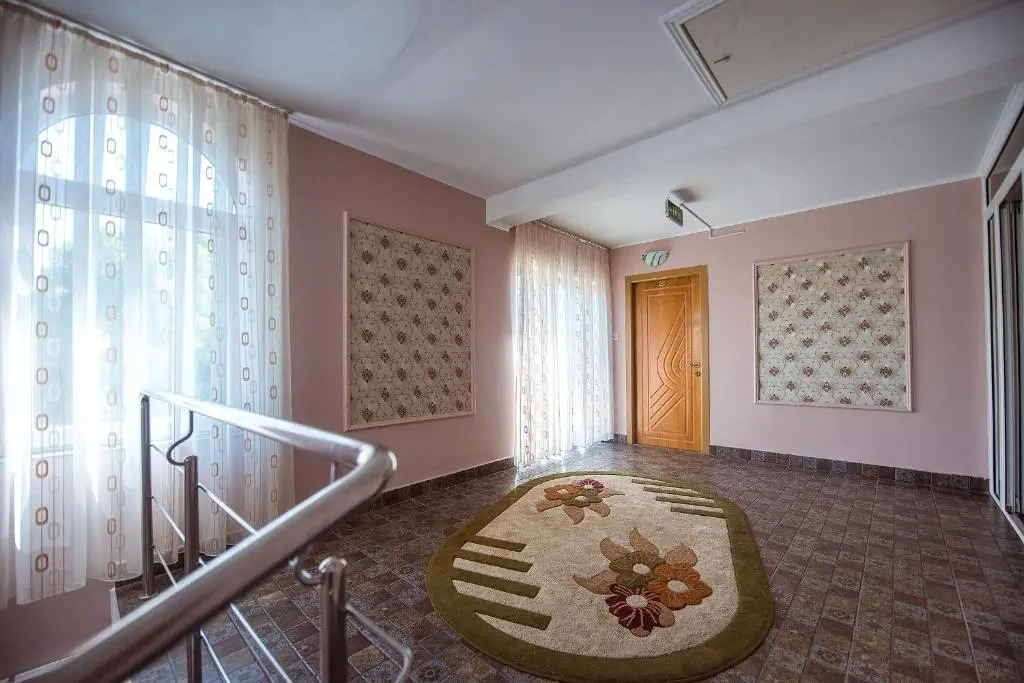 Hostel Alutus
