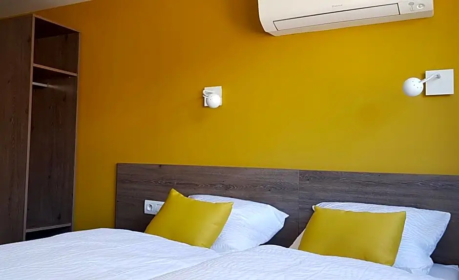 HOTEL LAVENUE