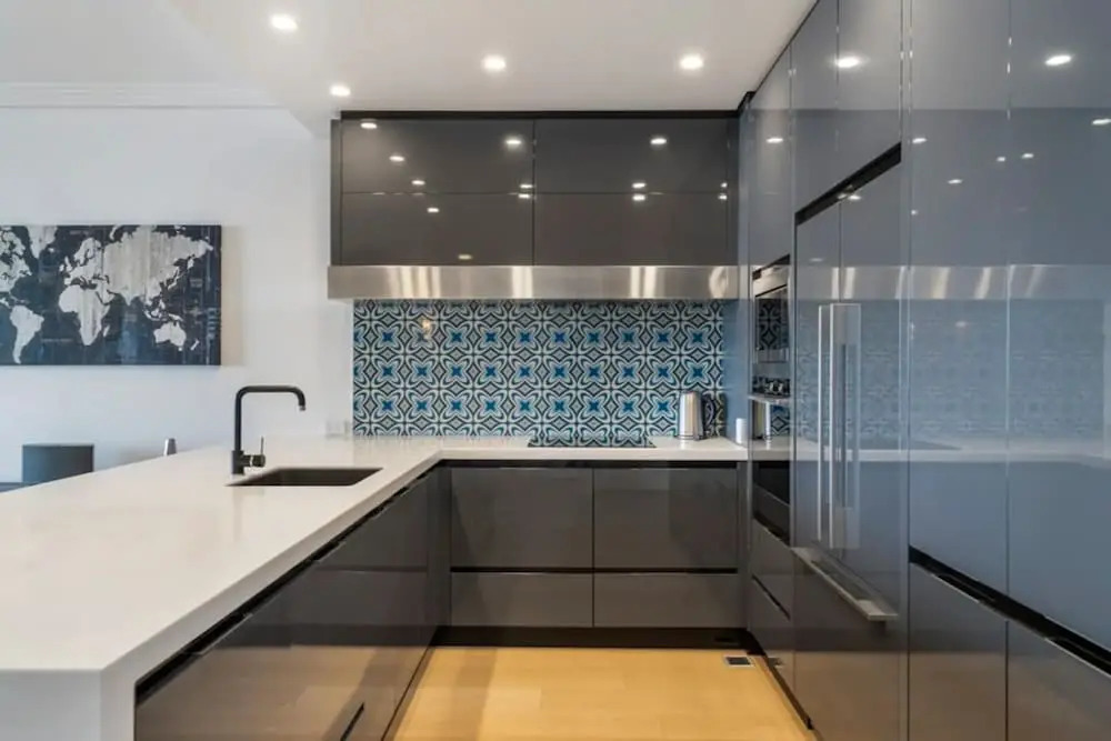 Panoramic Views 2 Bedroom Penthouse Apartment With Carpark