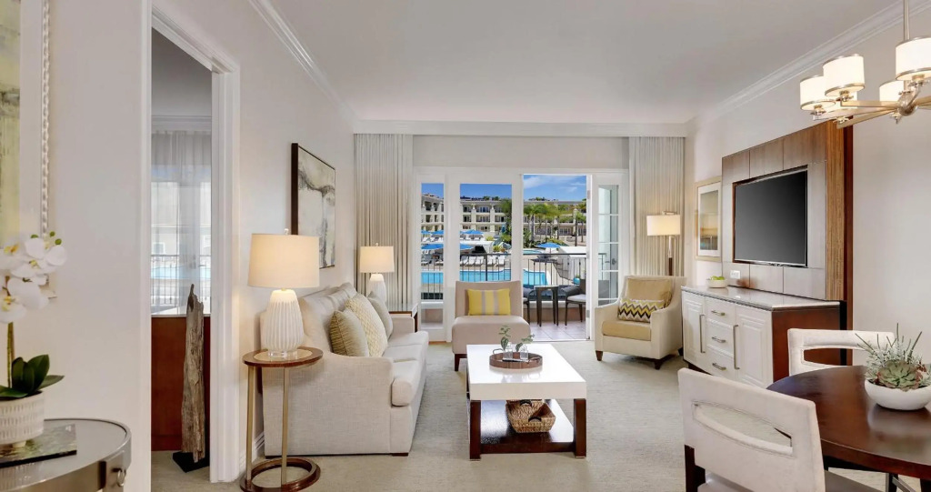 Balboa Bay Resort