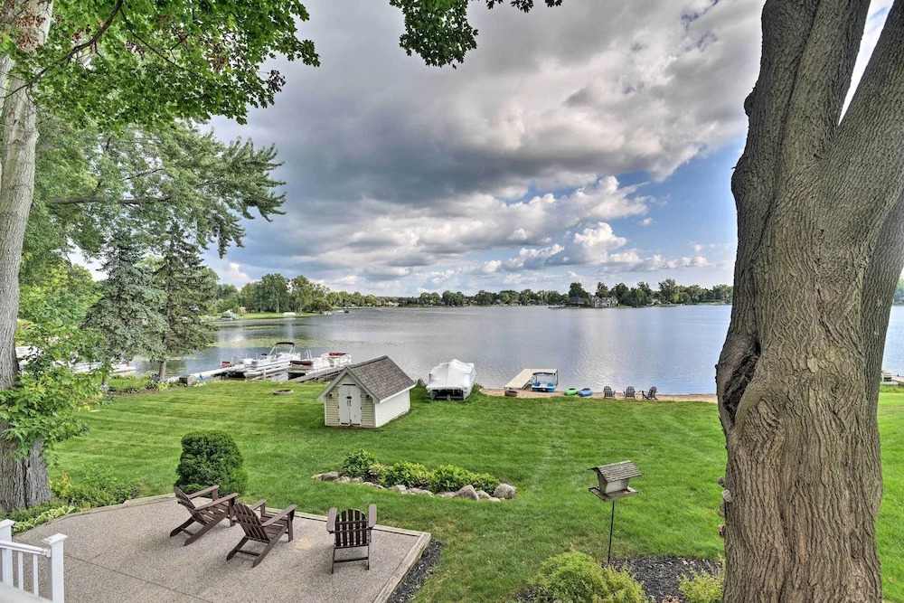Linden Lakefront Hideaway w/ Dock & Private Beach!