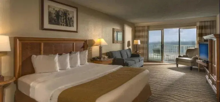 Quality Inn And Suites Beachfront