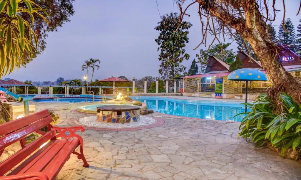 Treebo Premium Blue Mountain Resort with Swimming Pool