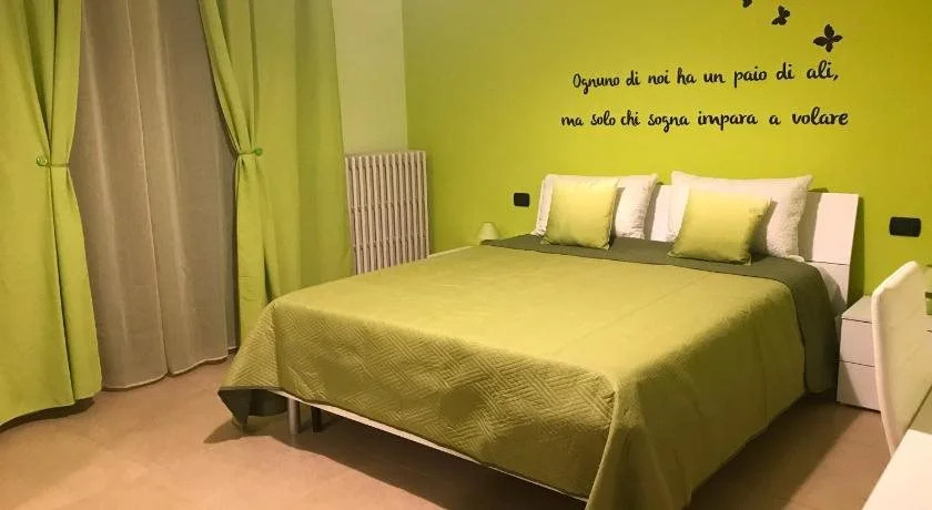 Color House Malpensa B&B