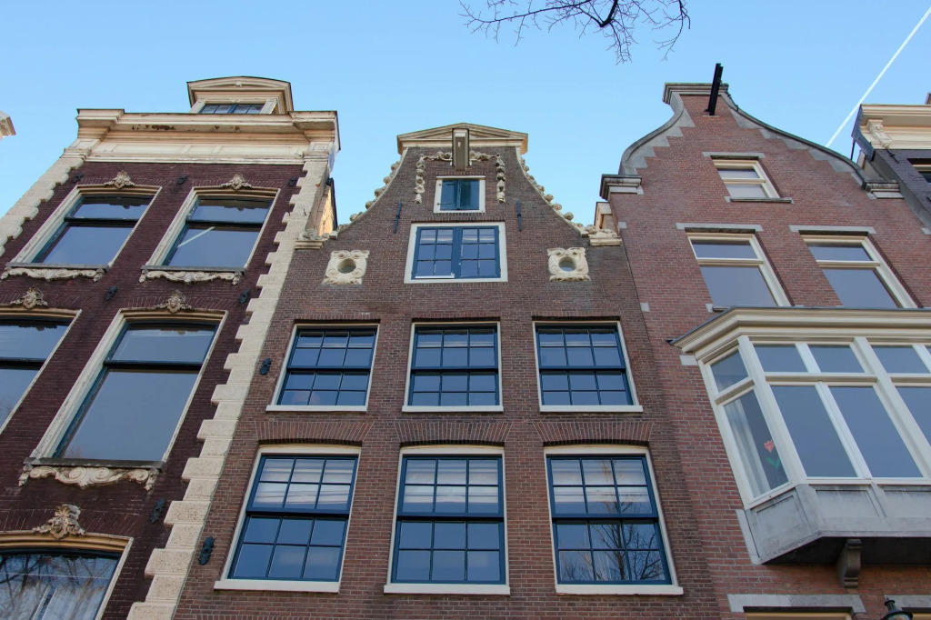 Amsterdam Canal Suites
