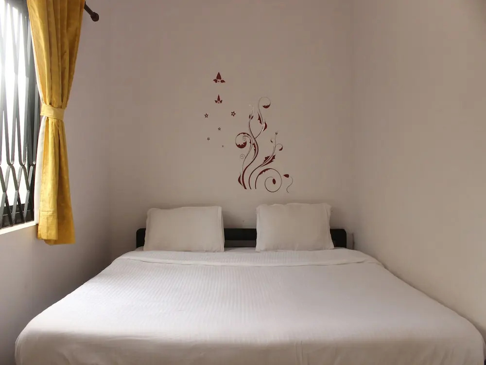 OYO 10403 Home Modern Studios Candolim