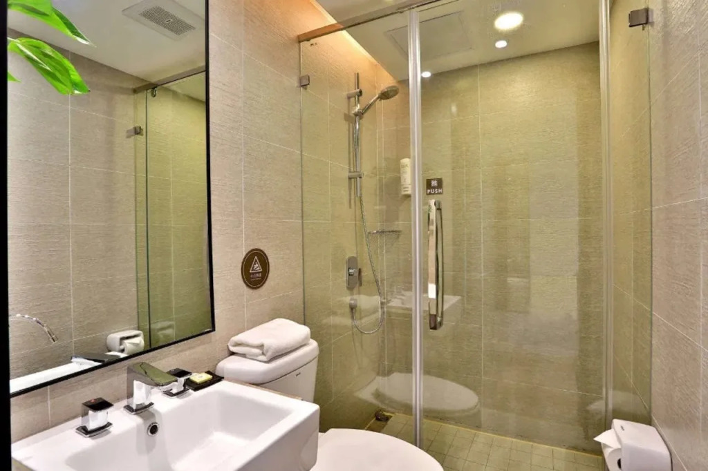 Homeinn Plus Hotel (Hangzhou West Lake Lakeside Wushan Square Hefang Street)