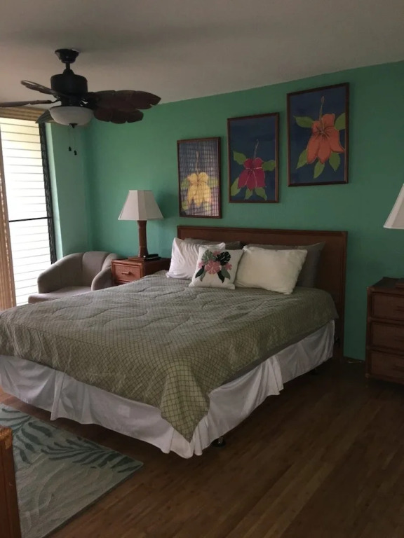 Hawaii Living!  Close To Beaches!  2 Bed/2 Bath  2 Bedroom Condo